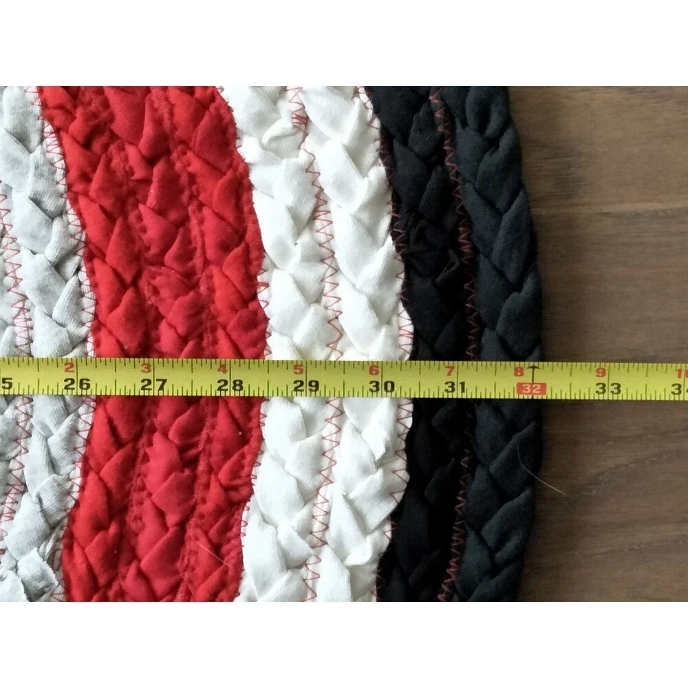 Bullseye Braided Rug 32-inch Round Black White Red Gray